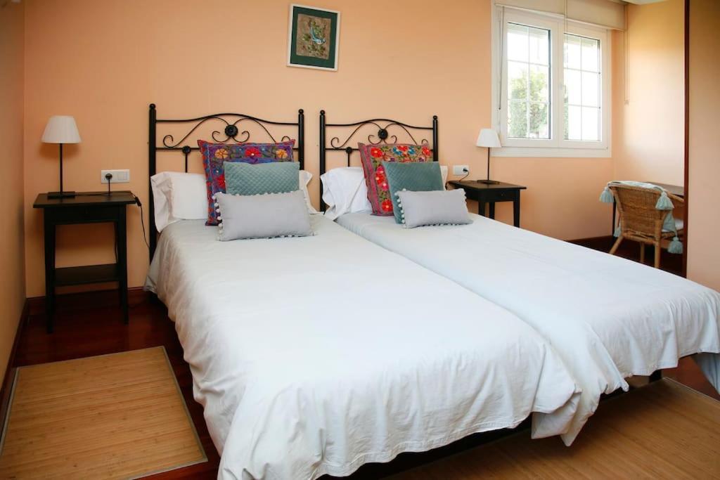 Chalet Con Magnificas Vistas Al Mar Перлора Екстериор снимка